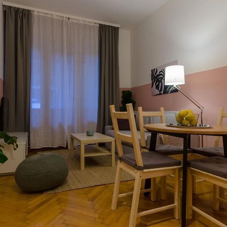 Apartamento Studio Next To Kiraly Street Kd11 Budapest Exterior foto