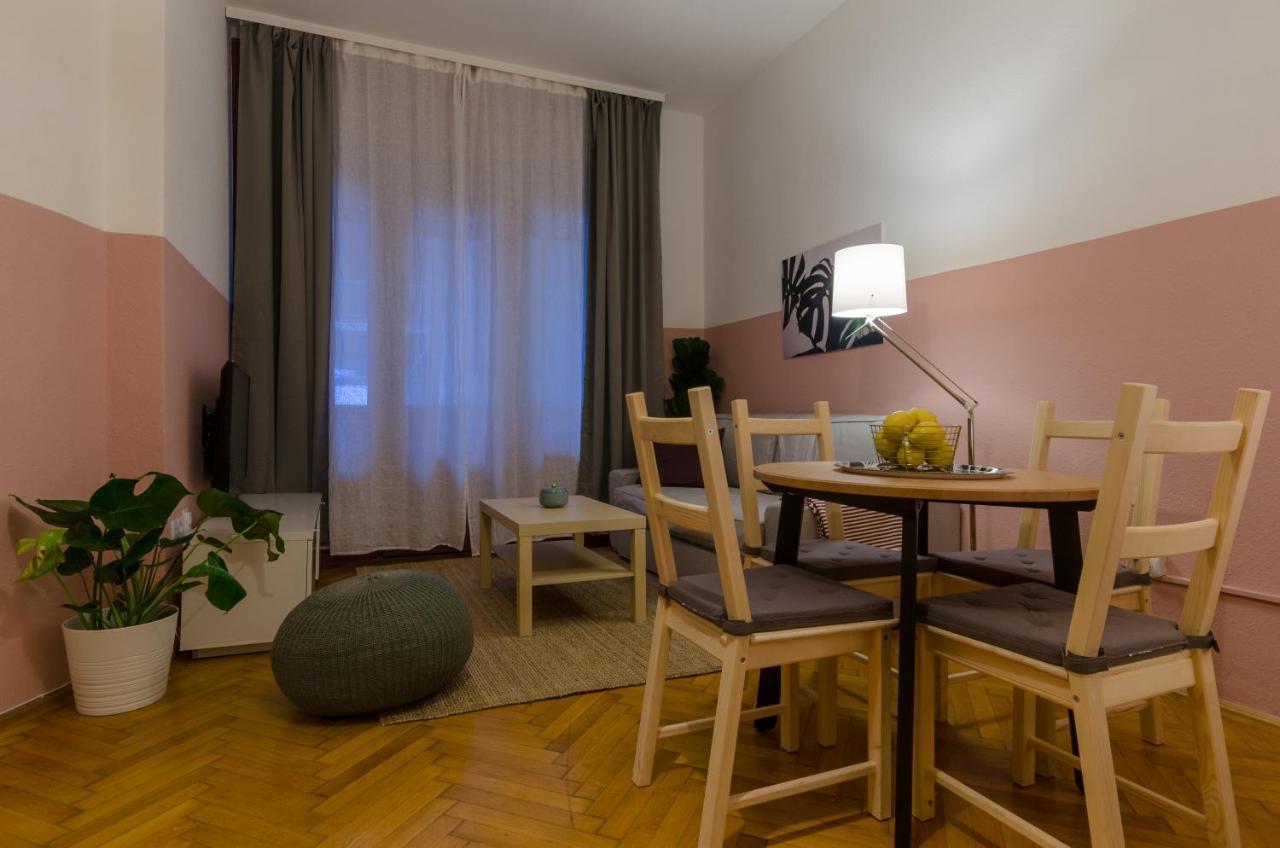 Apartamento Studio Next To Kiraly Street Kd11 Budapest Exterior foto